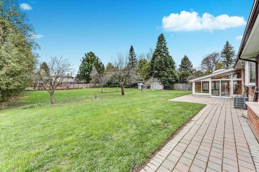 Lovely 2 Bedroom Basement Apartment In 多伦多 外观 照片